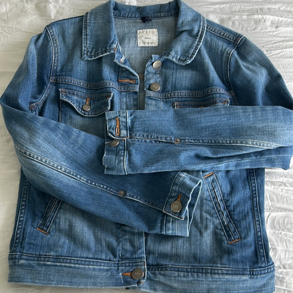J. CREW Women’s Classic Denim Jean Jacket Light/Med. Blue Distressed Wash SIZE S - Picture 4 of 16